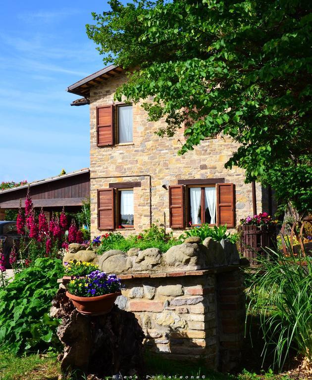 Casale Il Cerqueto Bed & Breakfast San Severino Marche Exterior photo